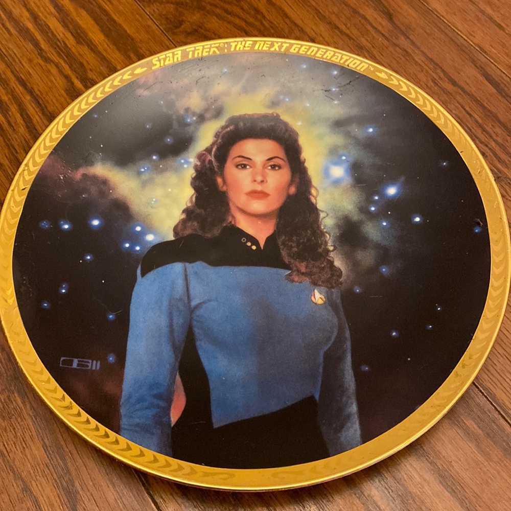 Star Trek decorative plate of Deanna Troi